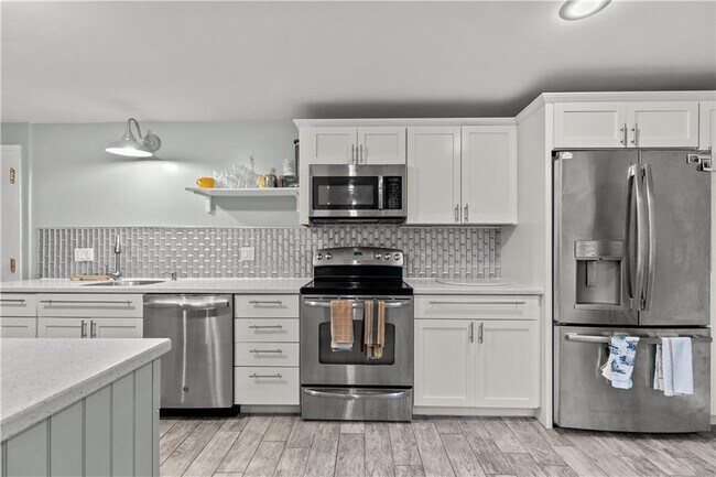 Building Photo - 66 Girard Ave