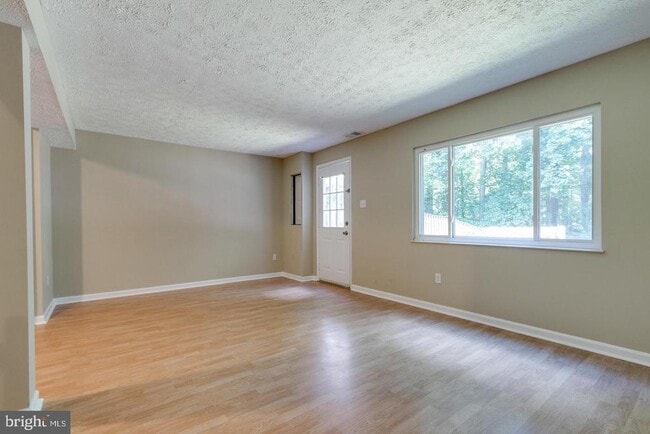 Building Photo - 8044 Steeple Chase Ct