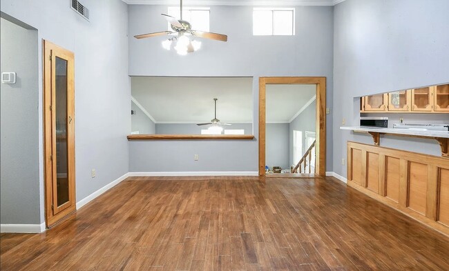 Building Photo - 11122 Sunturf Ln