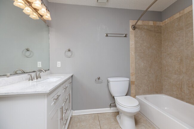 Building Photo - 123 Timberland Trce