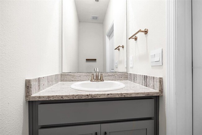 Building Photo - 17821 Cantarina Cove