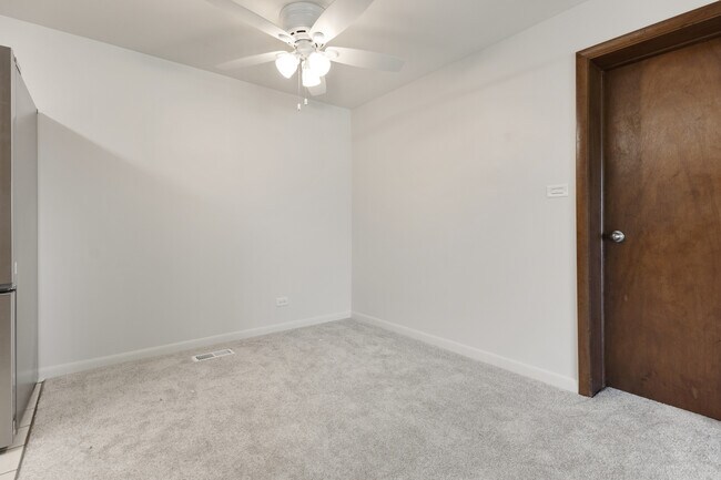 Building Photo - 117 Cotuit Ct