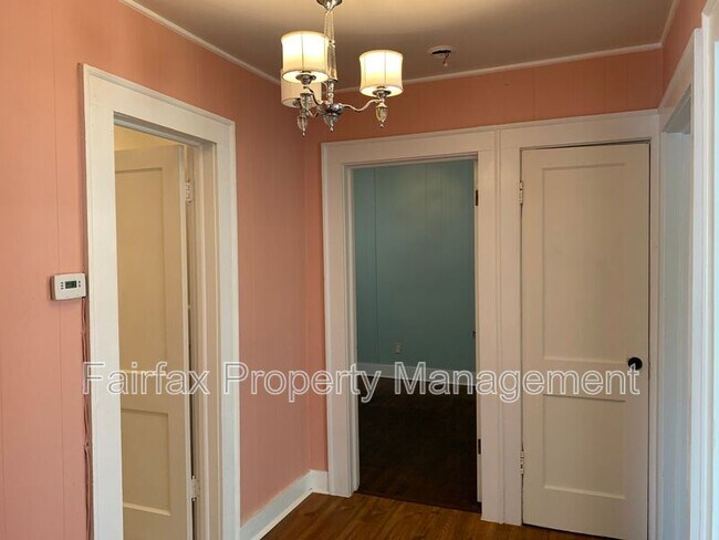 Building Photo - 315 Georgia Ave