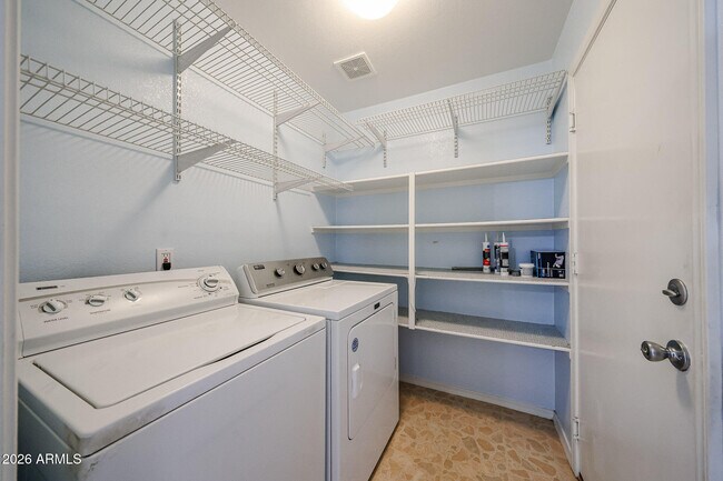 Building Photo - 11778 W Columbine Dr