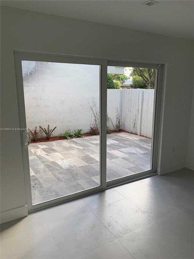 Building Photo - 8230 SW 81st Ct