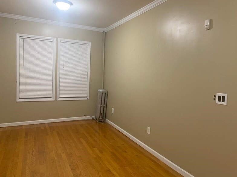 Livingrm4 - 9032 138th Pl