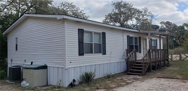 Primary Photo - 732 Hidden Oaks Dr