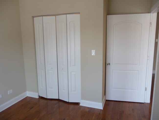 Building Photo - 3705 N Kedzie Ave