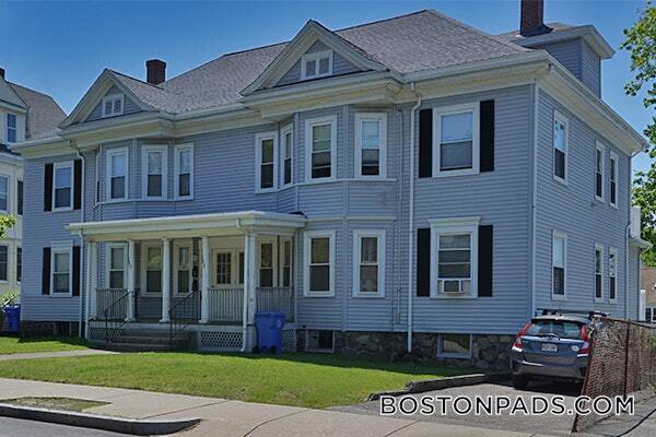 Building Photo - 381 Crescent St