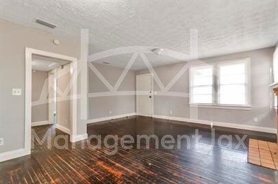 Building Photo - 44 E 45th St