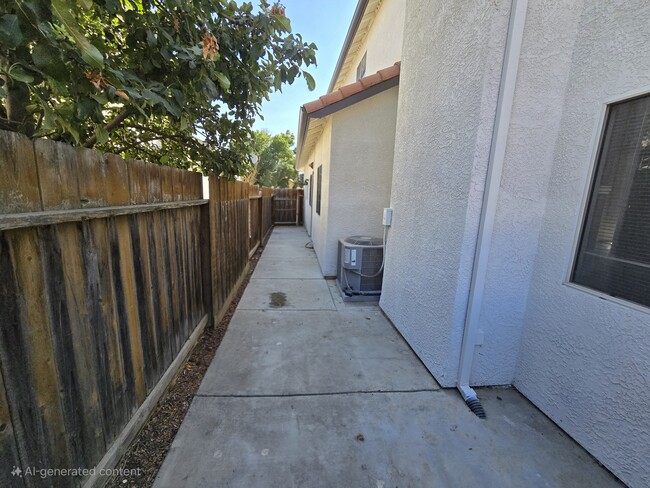 Building Photo - 1842 Loma Linda Cir