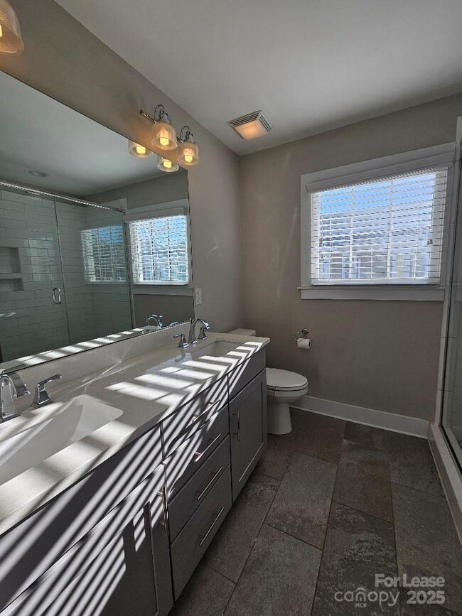 Building Photo - 1202 Macomb Pl