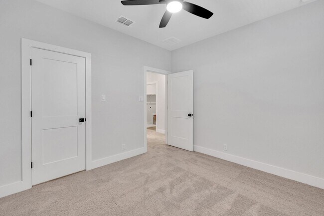 Building Photo - Beautiful 4 Bedroom New Construction Luxur...