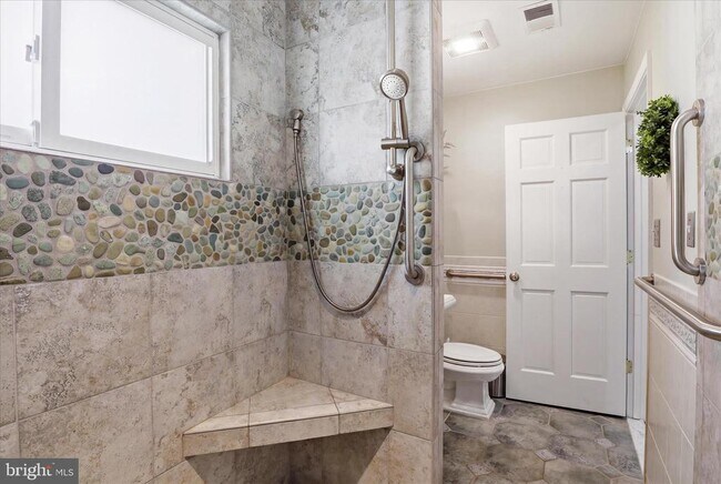 Building Photo - 5202 Garner St