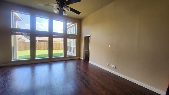 Building Photo - 5318 Stoneridge Ct