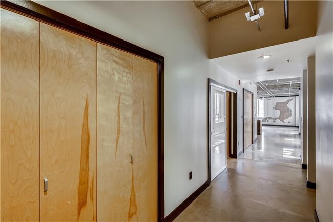 Building Photo - 710 Colorado St