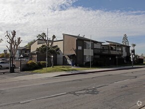 Building Photo - 13111 Magnolia St