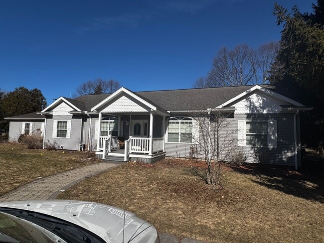 Building Photo - Beautiful 3 bedroom home in Caro!