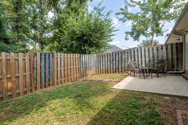 Building Photo - 2019 Emerald Bay Dr