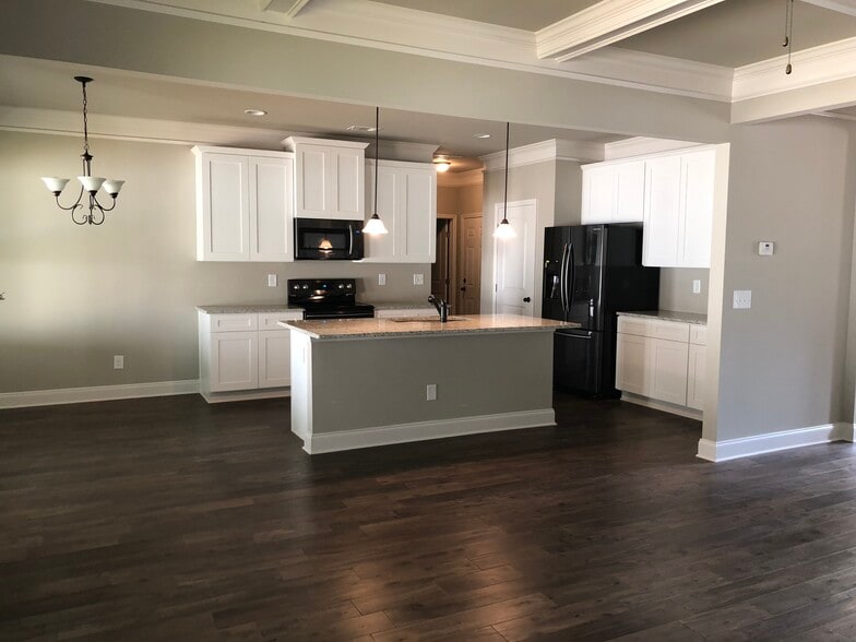 Building Photo - 192 Towns Walk Dr