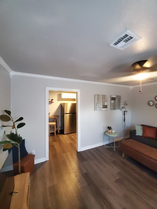 Building Photo - 1538 NE 42nd St