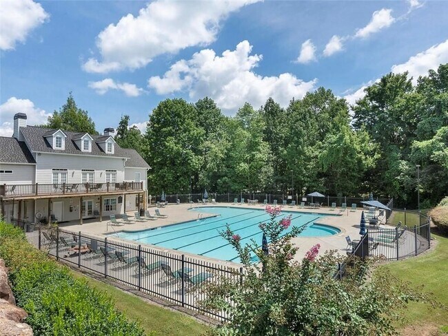 Building Photo - 1929 Hoods Fort Cir NW