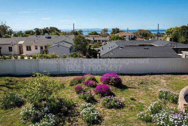 Building Photo - 5533 Carpinteria Ave