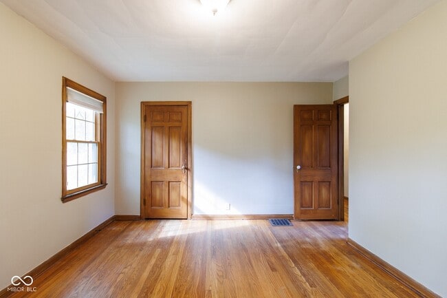 Building Photo - 6353 Riverview Dr