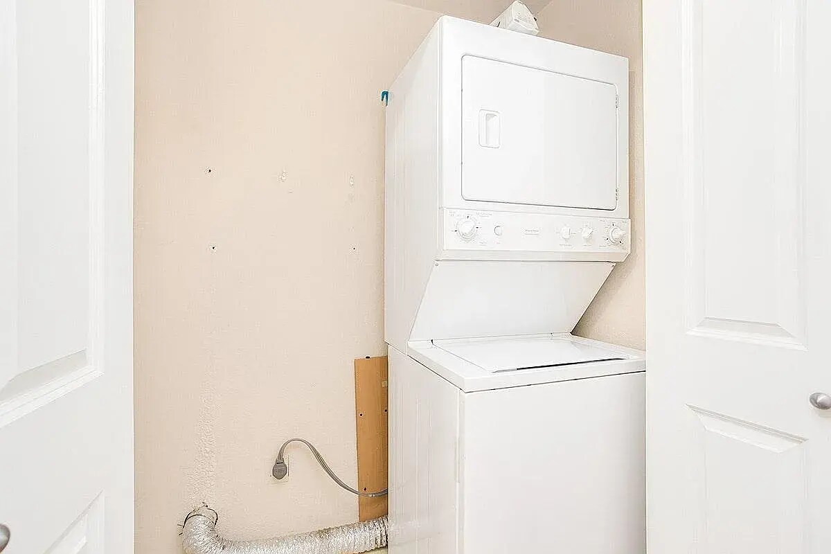 Building Photo - 11303 NE 128th St