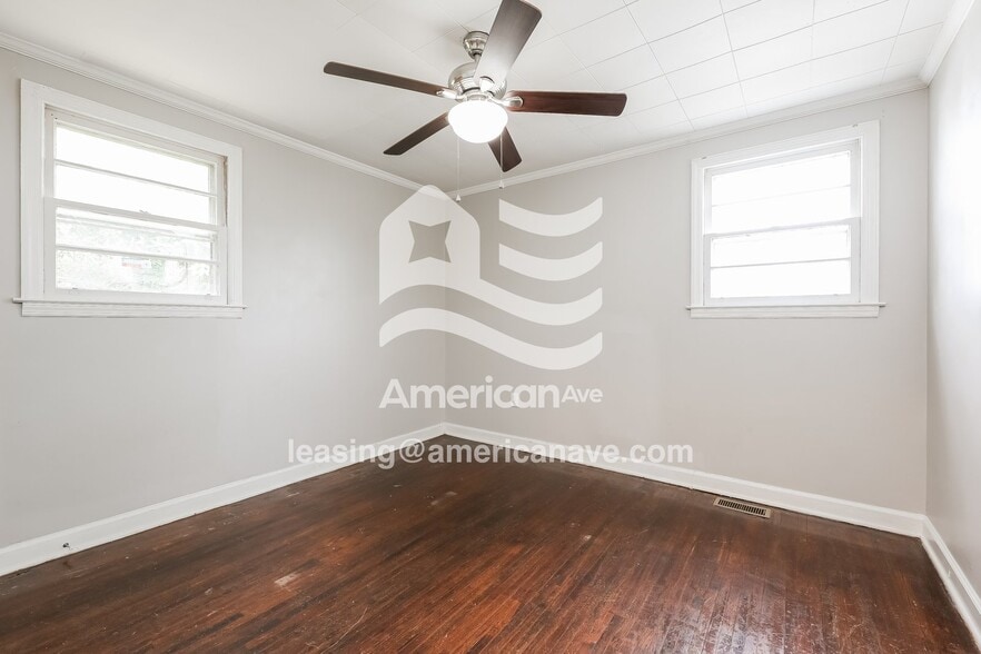 Building Photo - 1405 Benjamin St