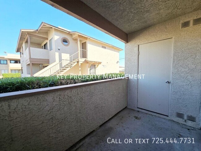 Building Photo - 3720 Snorkel Cir