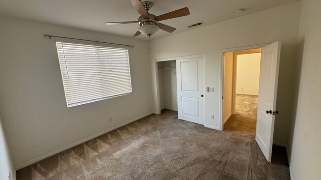 Building Photo - 6 bedroom 4.5 baths in Corona CA