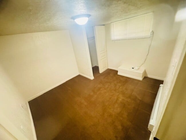 Building Photo - 268 S 900 W