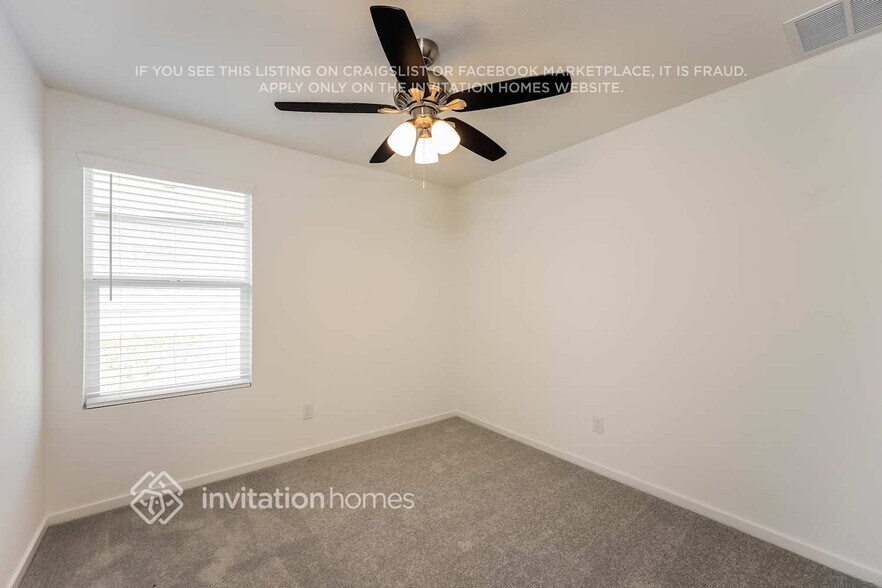 Building Photo - 1521 Pile Trl