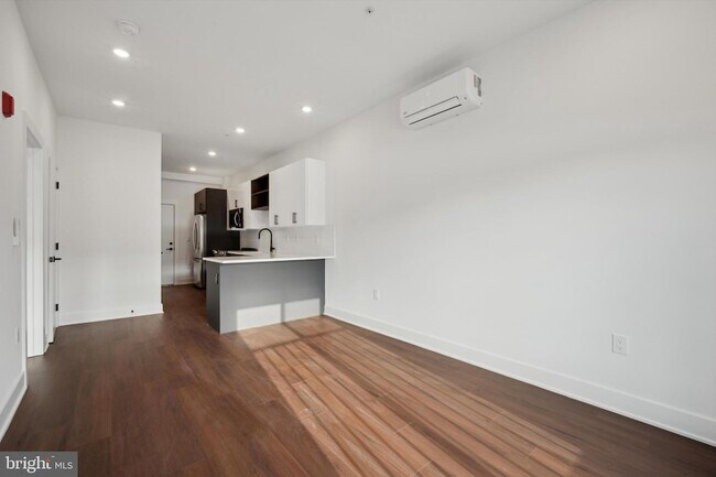 Building Photo - 501 Washington Ln