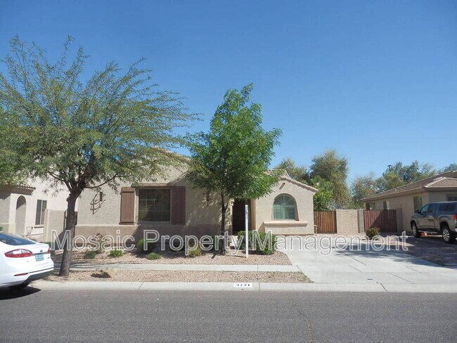 Building Photo - 3721 S Vineyard Ave