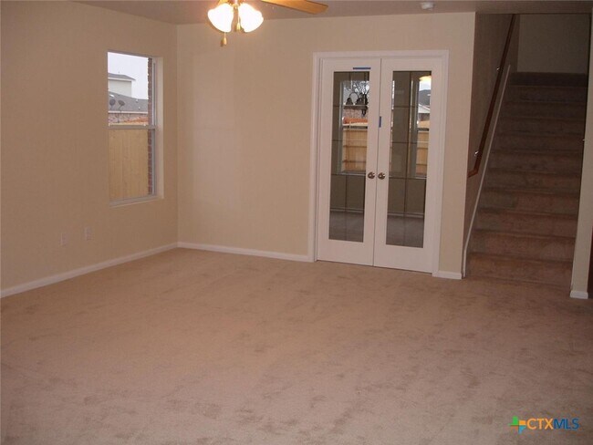 Building Photo - 3304 Thunder Creek Dr