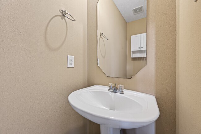 Building Photo - 3006 Palace Oaks Dr