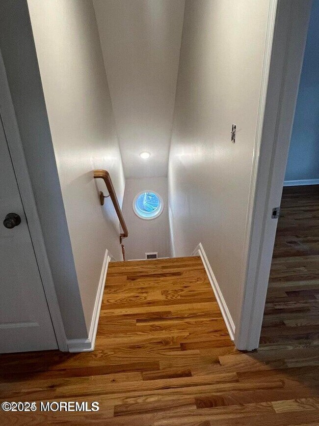 Building Photo - 567 Sica Ln