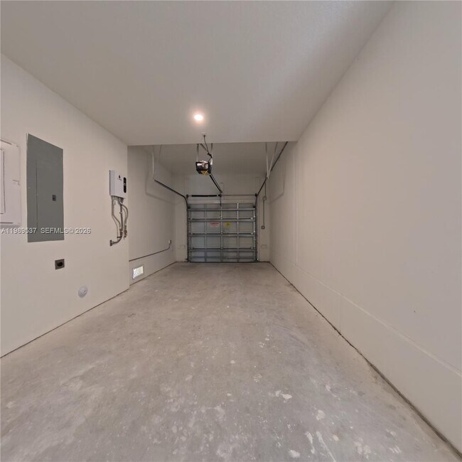 Building Photo - 1374 NW 1st St