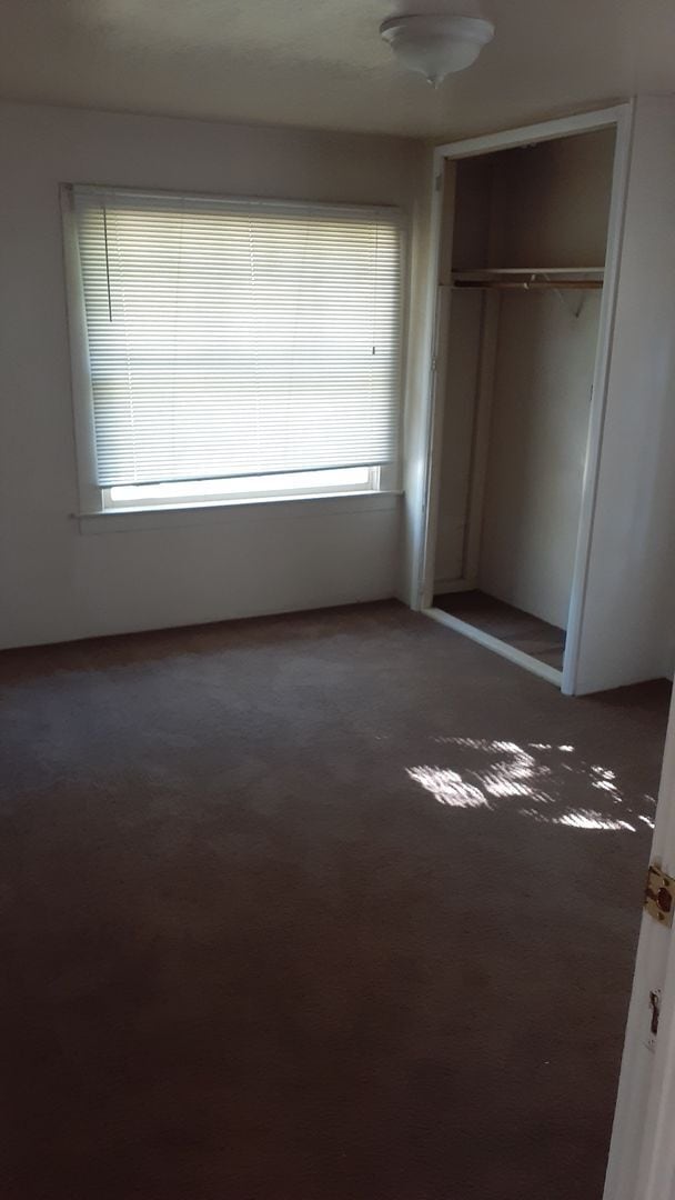 Building Photo - 247 W 2nd Ave