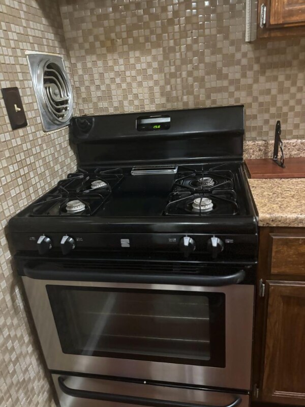 Building Photo - 5501 Karen Elaine Dr