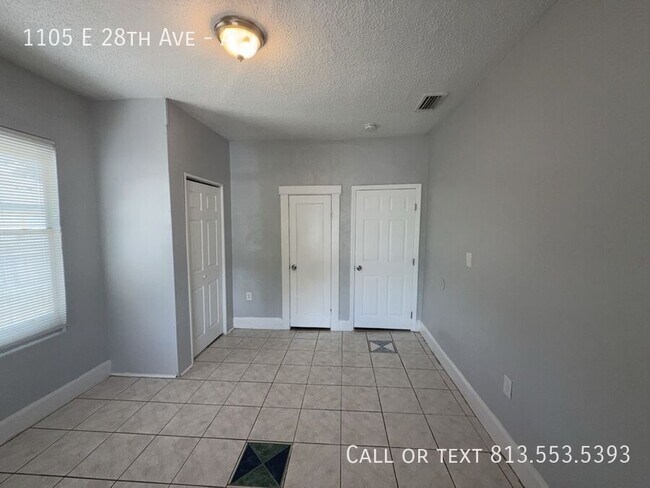 Building Photo - 1105 E 28th Ave