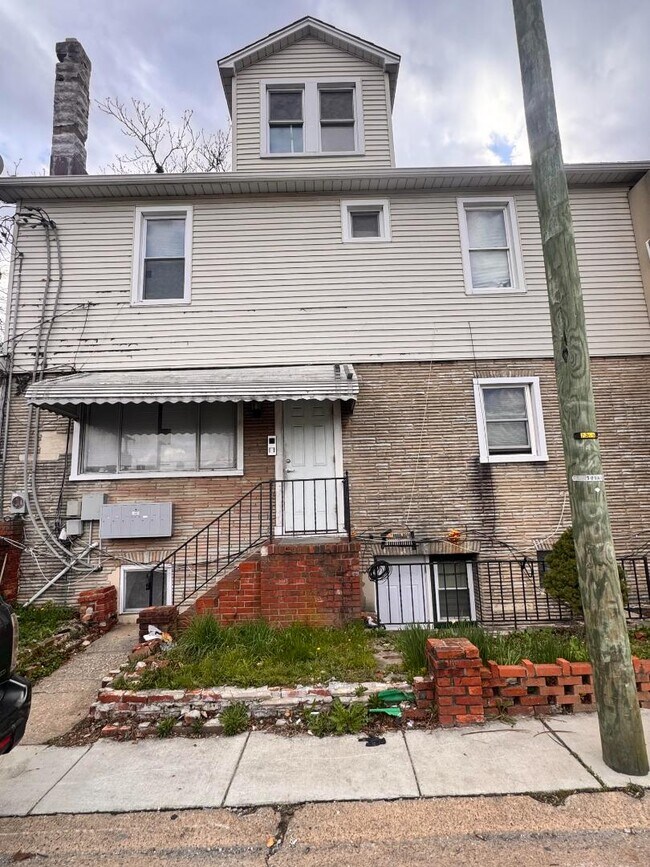 Building Photo - 4833 Belair Rd