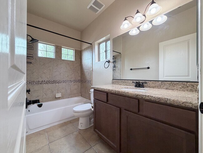 Building Photo - 3BR/2BA/2.5CG, 1861 sq.ft. rental in Sierra Vista, AZ