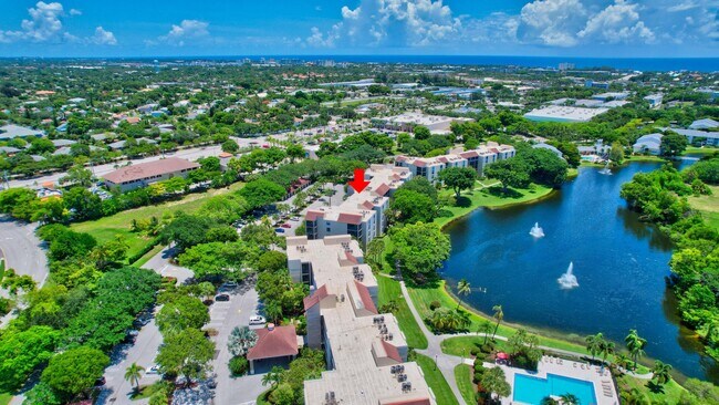 Building Photo - 950 Lavers Cir