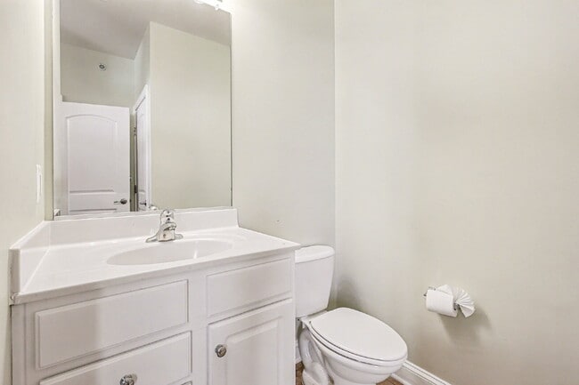 Building Photo - Welcome Home!!