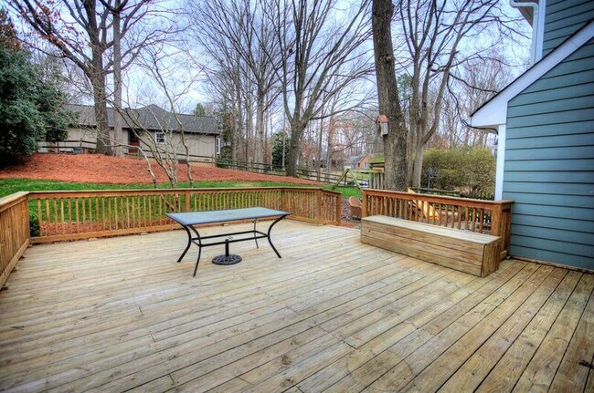 Building Photo - 5733 Connor Blvd