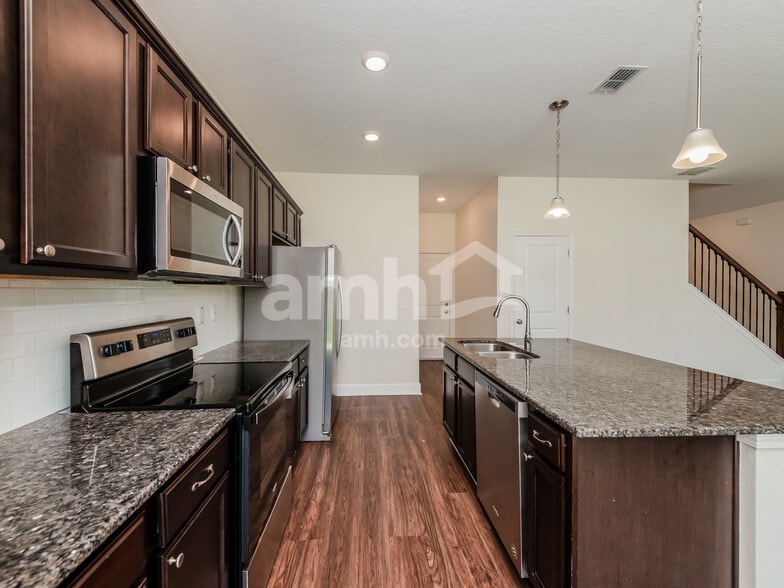 Building Photo - 4659 Reisswood Loop