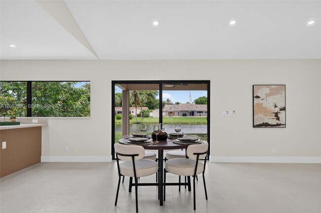 Building Photo - 8668 SW 50th St